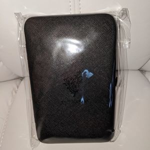 Younique Mini Brush Det